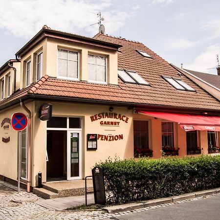 Restaurace A Penzion Garnet Olomouc Dış mekan fotoğraf