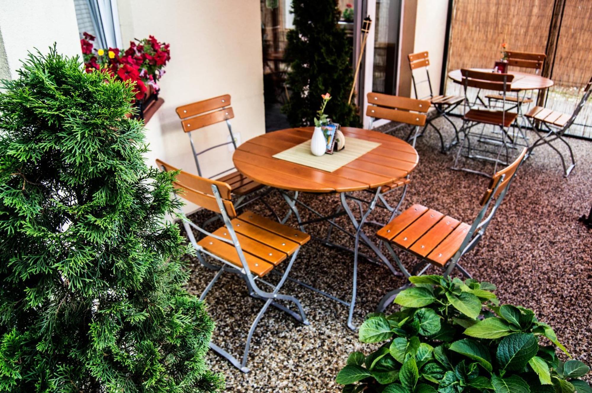 Restaurace A Penzion Garnet Olomouc Dış mekan fotoğraf